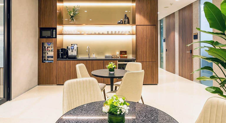 TEC 德事中心为会员提供会议和聚会时的茶点和免费咖啡服务