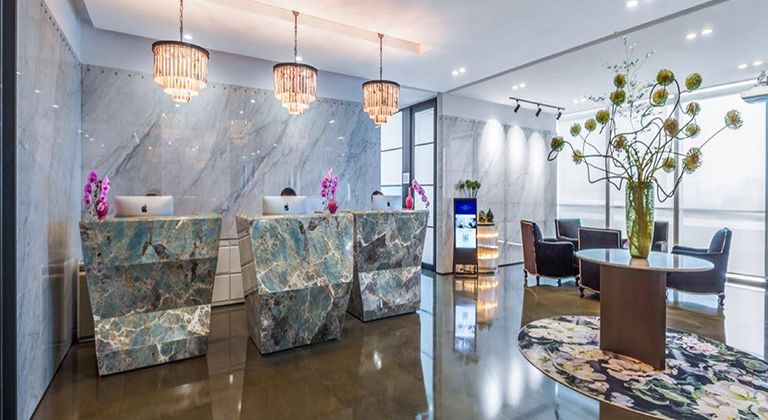 德事有专业商务礼宾服务团队，提供从前台接待到邮件处理的一站式支持，助企业提高行政效率