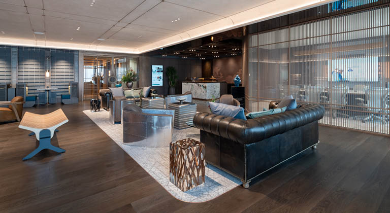 TEC 德事有宽敞的休闲区，配备现代化家具与免费茶点，为团队互动和商务洽谈提供理想空间