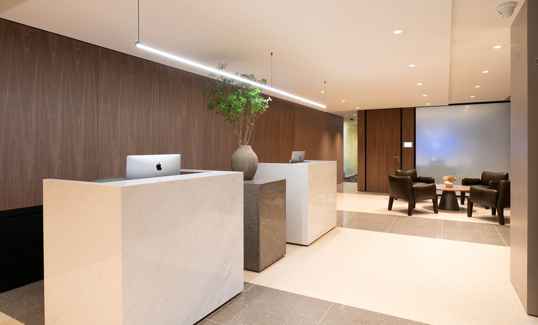 友邦廣場辦公室租賃- 德事商務中心