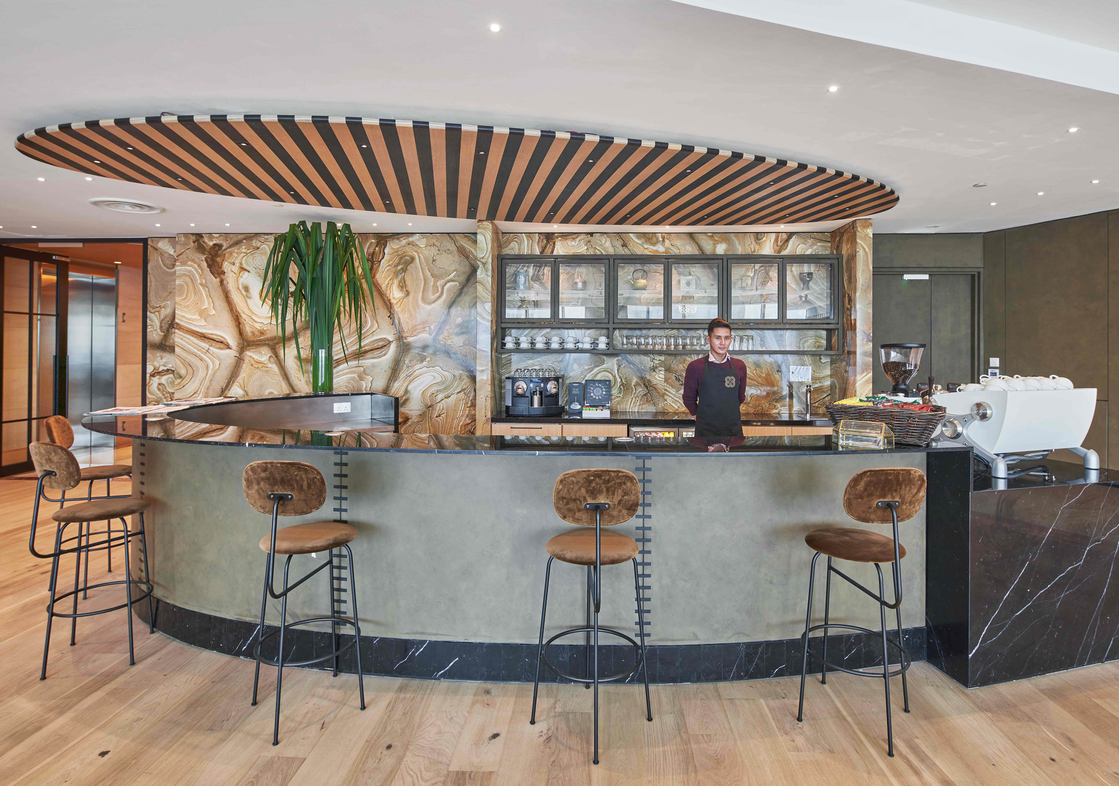 Flexible Office Space at One Raffles Quay - TEC Japan