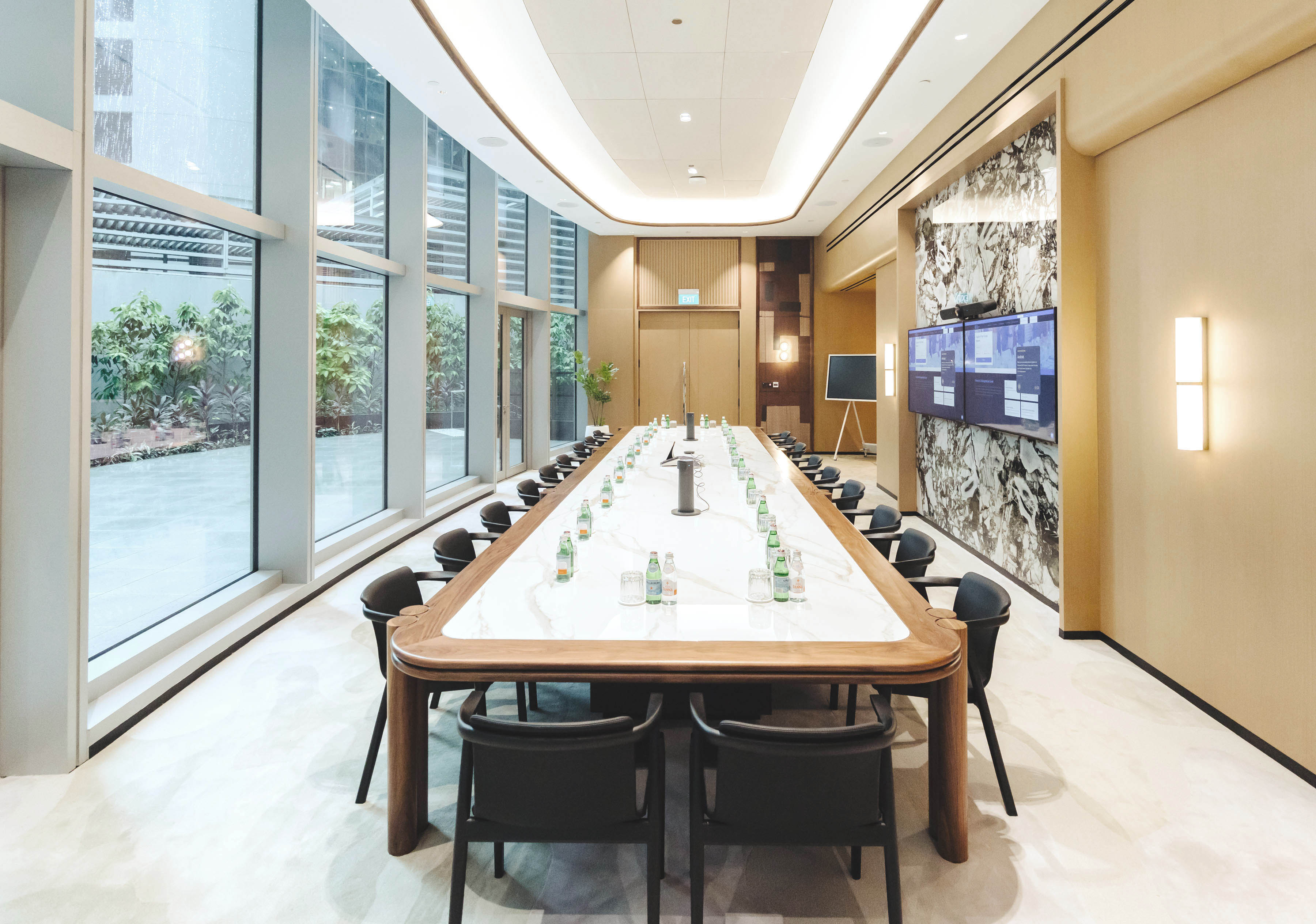 Flexible Workspaces at The Exchange by Singapore Land Group - The Executive  Centre